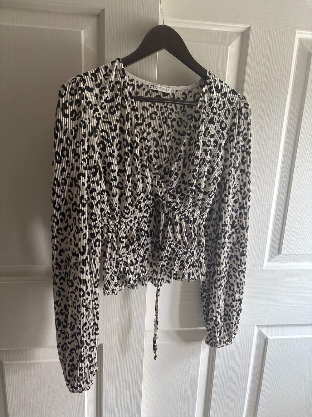 Zara Black and White Leopard Print Drawstring V-Neck Blouse